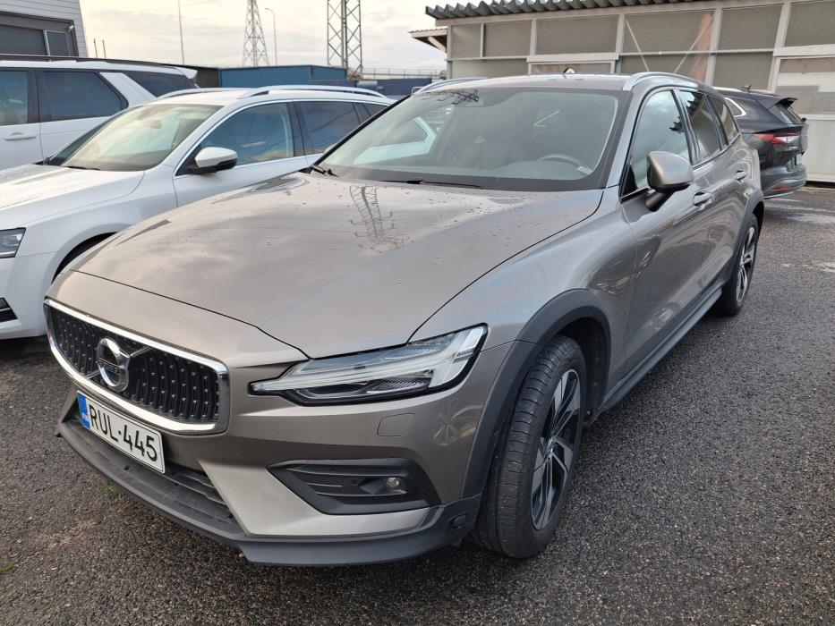 VOLVO V60 Cross Country 2021