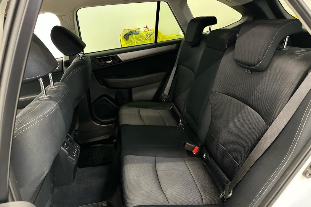 SUBARU Outback 2021