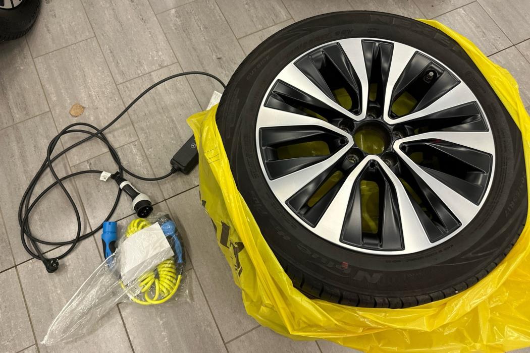 MERCEDES-BENZ A 2021