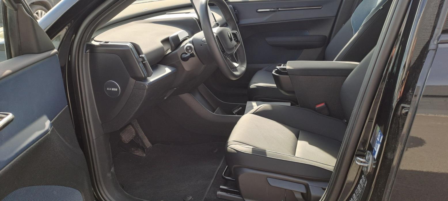 VOLVO EX30 2024