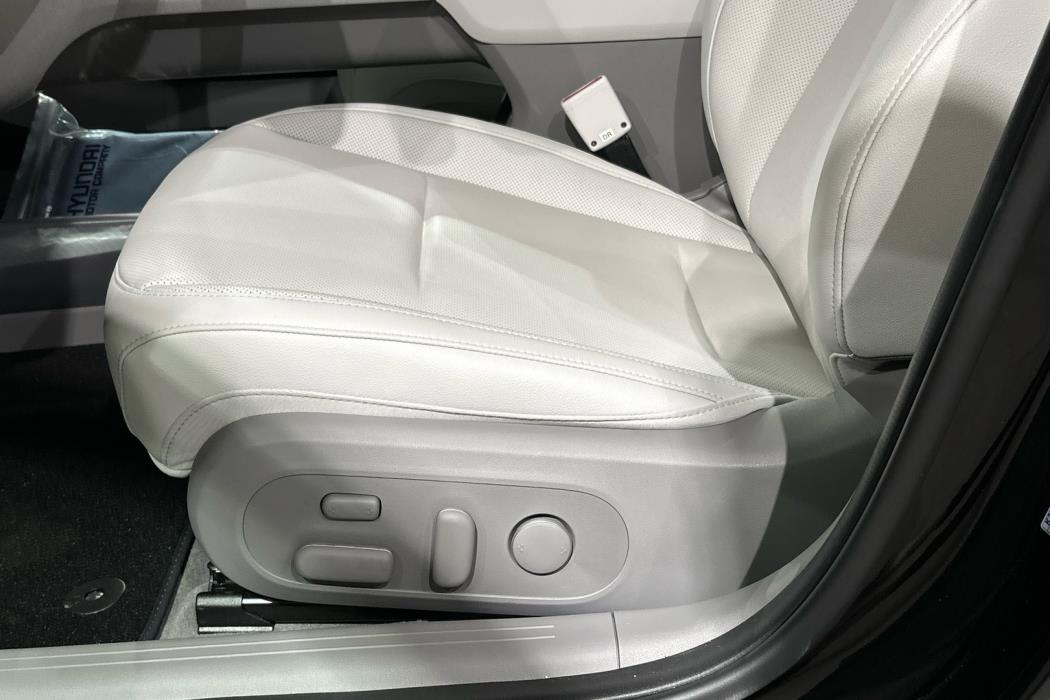 HYUNDAI IONIQ 6 2025