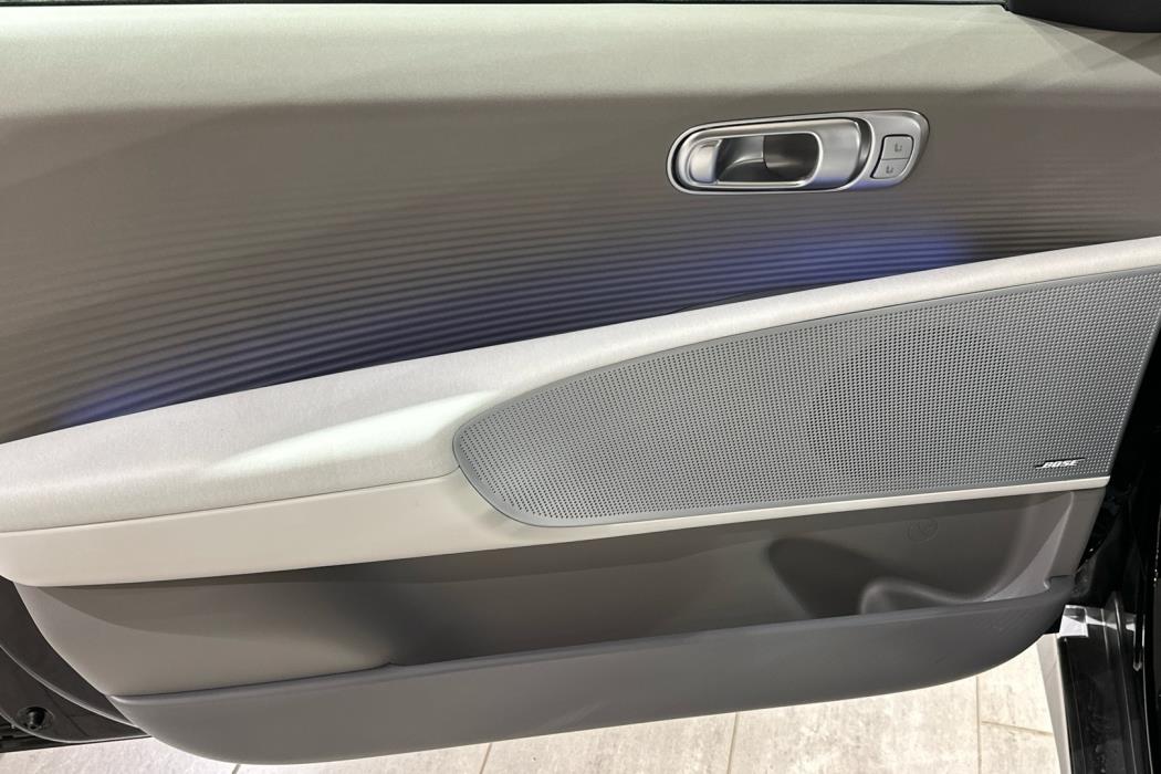 HYUNDAI IONIQ 6 2025