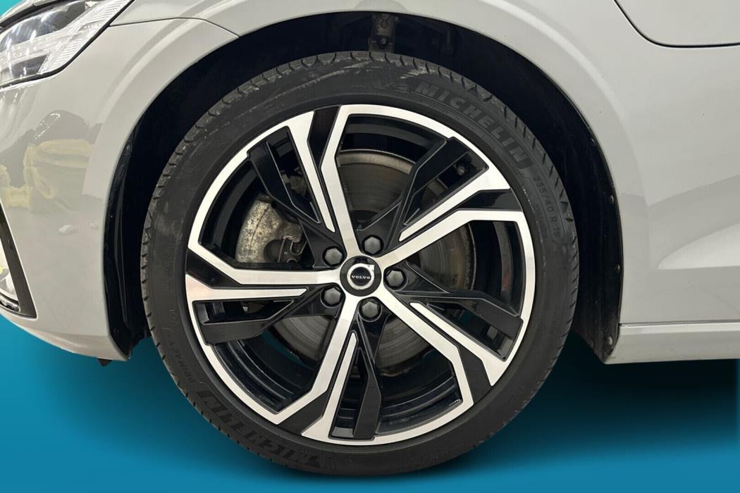 VOLVO S60 2024