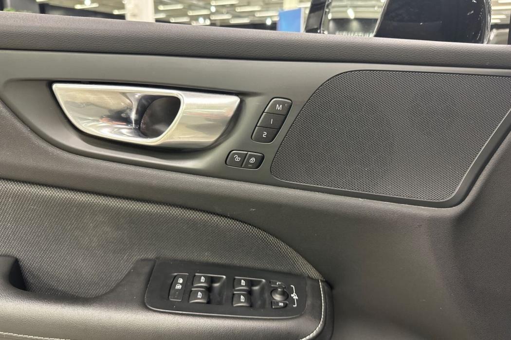 VOLVO S60 2024