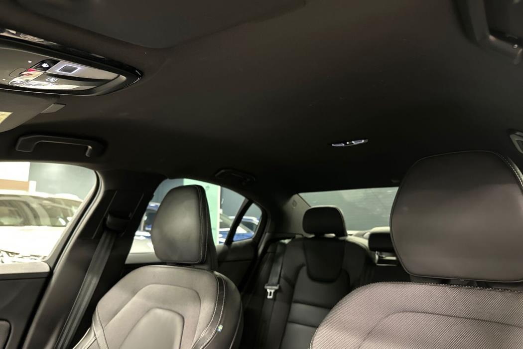VOLVO S60 2024