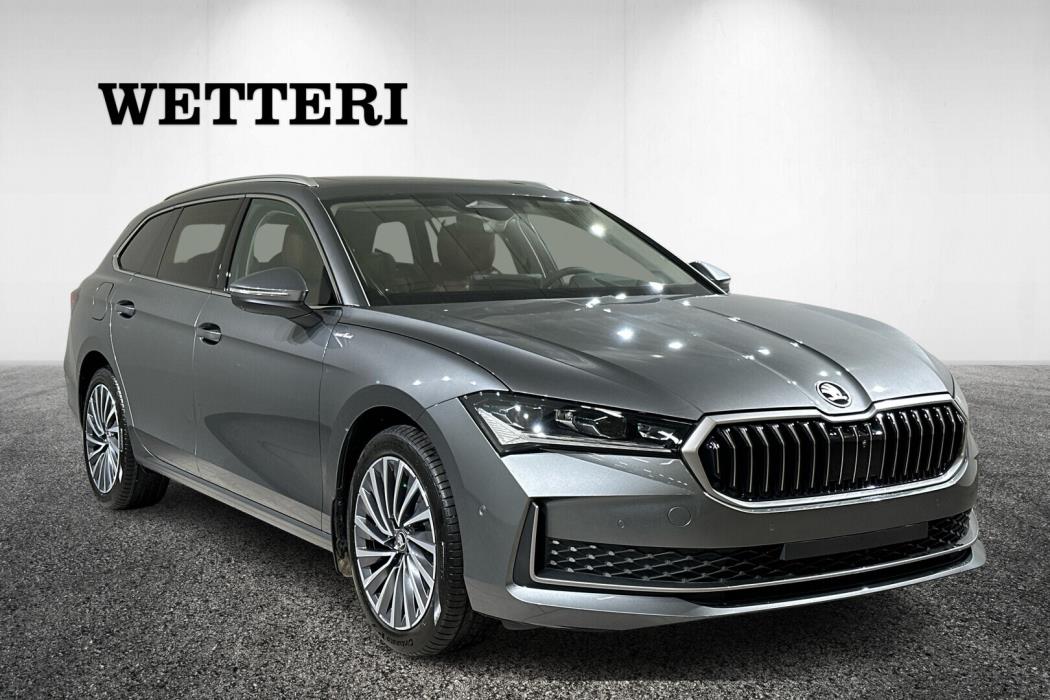 SKODA Superb 2025