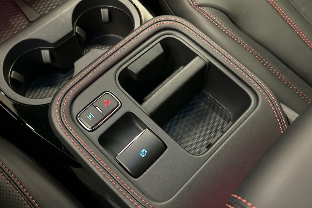 FORD Mustang Mach-E 2026