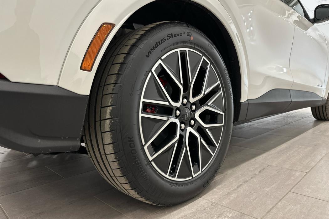 FORD Mustang Mach-E 2026