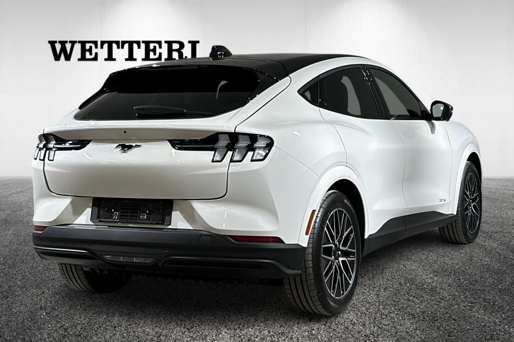 FORD Mustang Mach-E 2026