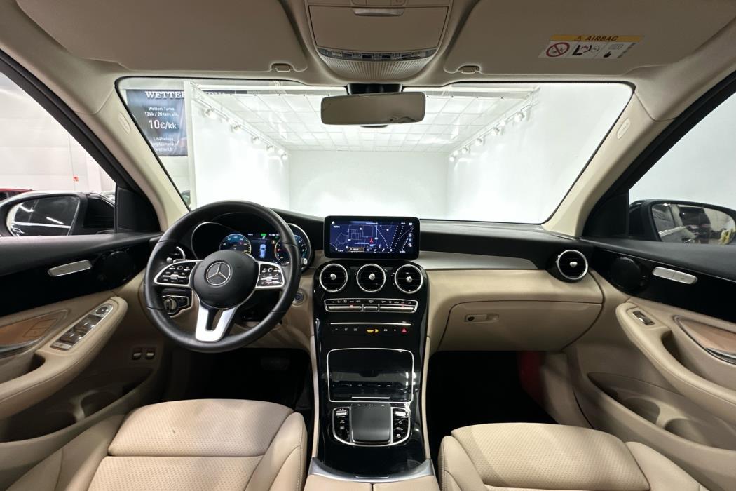 MERCEDES-BENZ GLC 2021