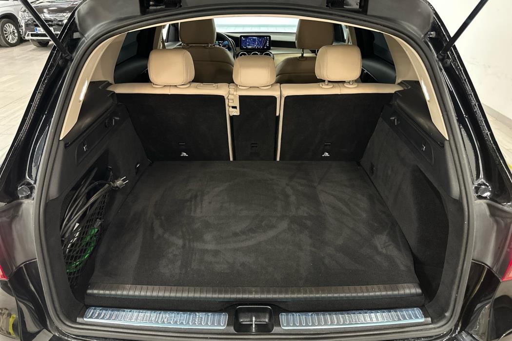MERCEDES-BENZ GLC 2021