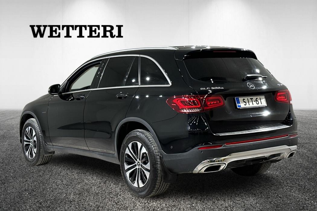 MERCEDES-BENZ GLC 2021