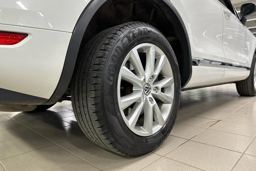 VOLKSWAGEN Touareg 2014
