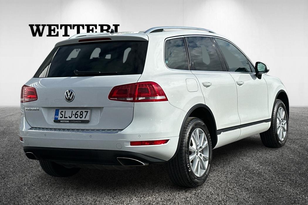VOLKSWAGEN Touareg 2014