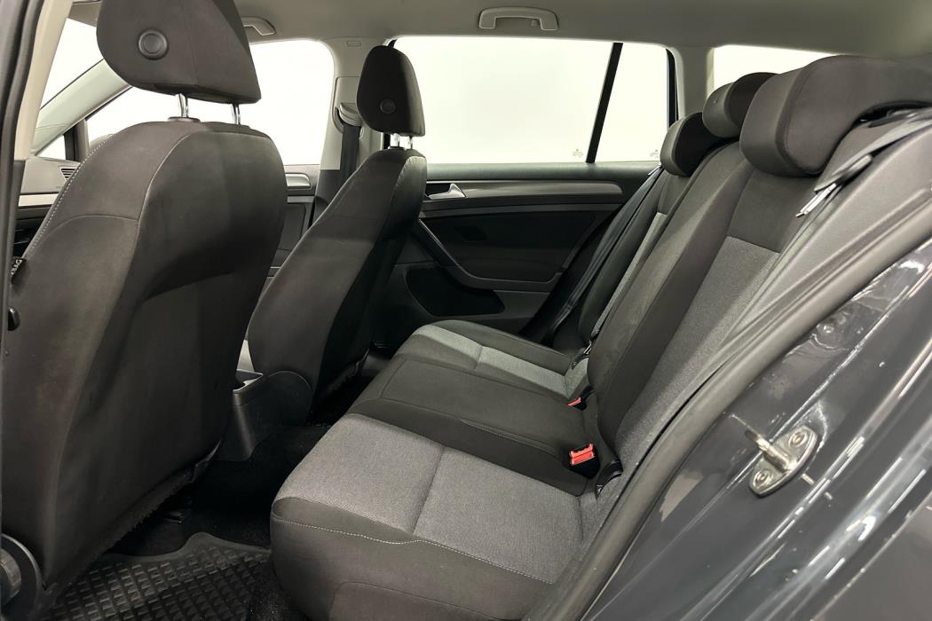 VOLKSWAGEN Golf 2014