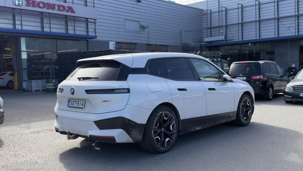 BMW iX 2022