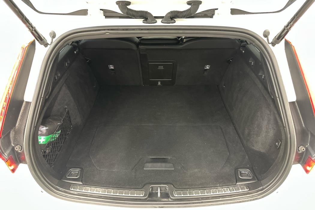 VOLVO V60 2022
