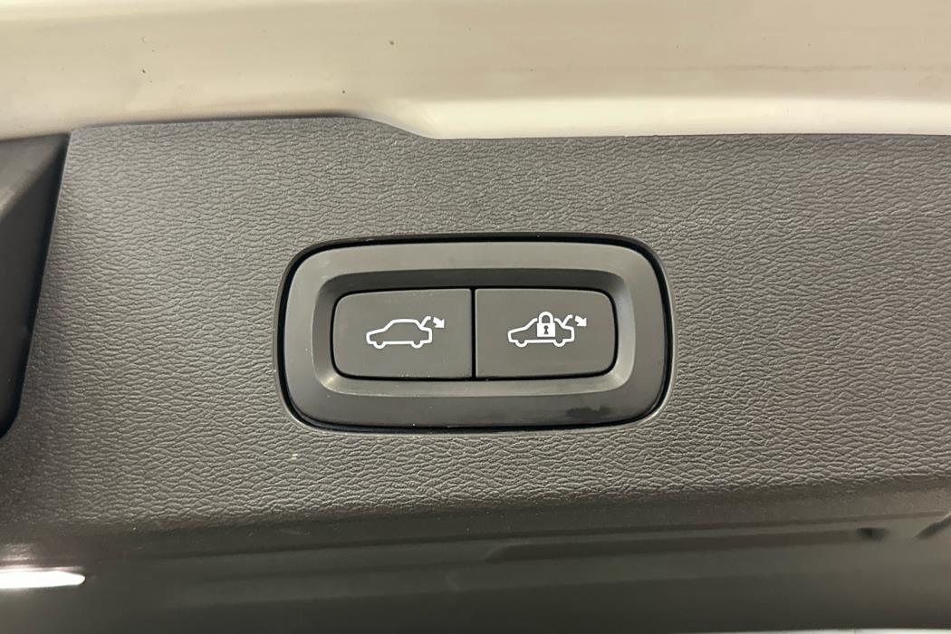 VOLVO V60 2022