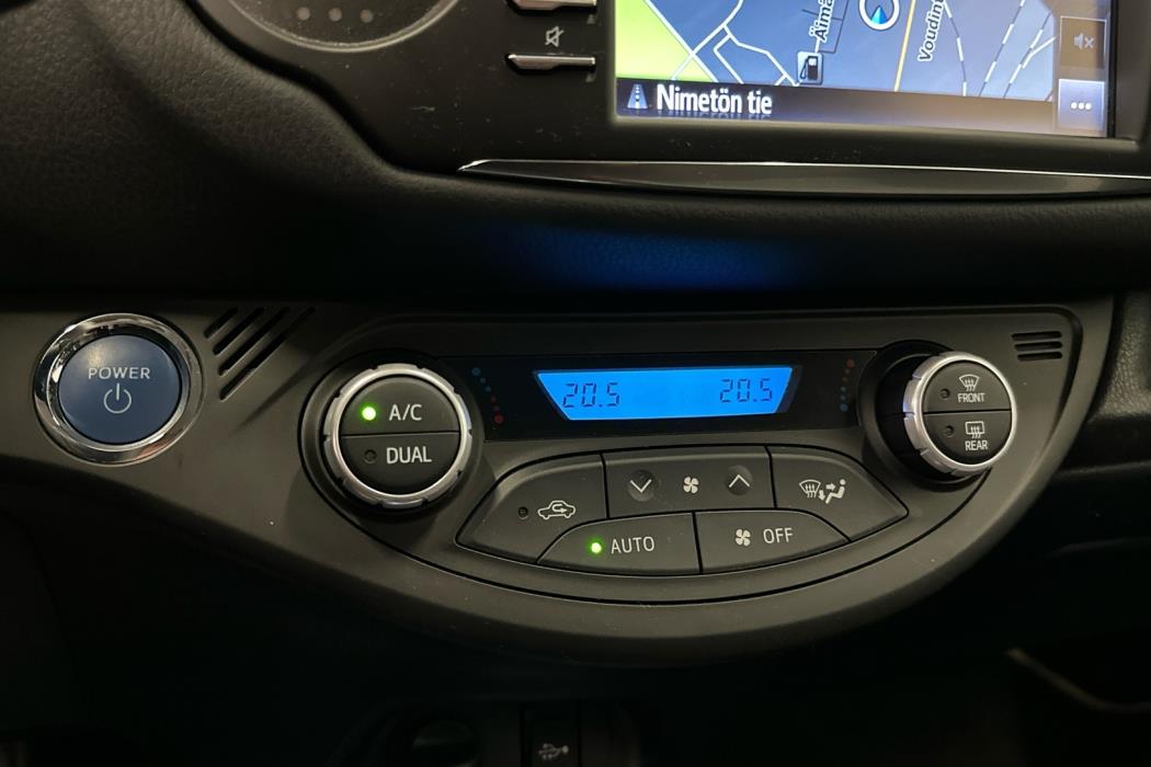 TOYOTA Yaris 2020
