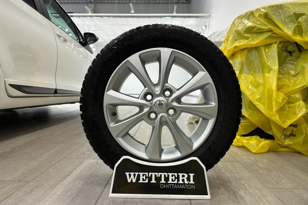 TOYOTA Yaris 2020