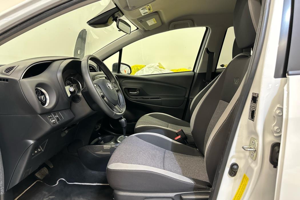 TOYOTA Yaris 2020