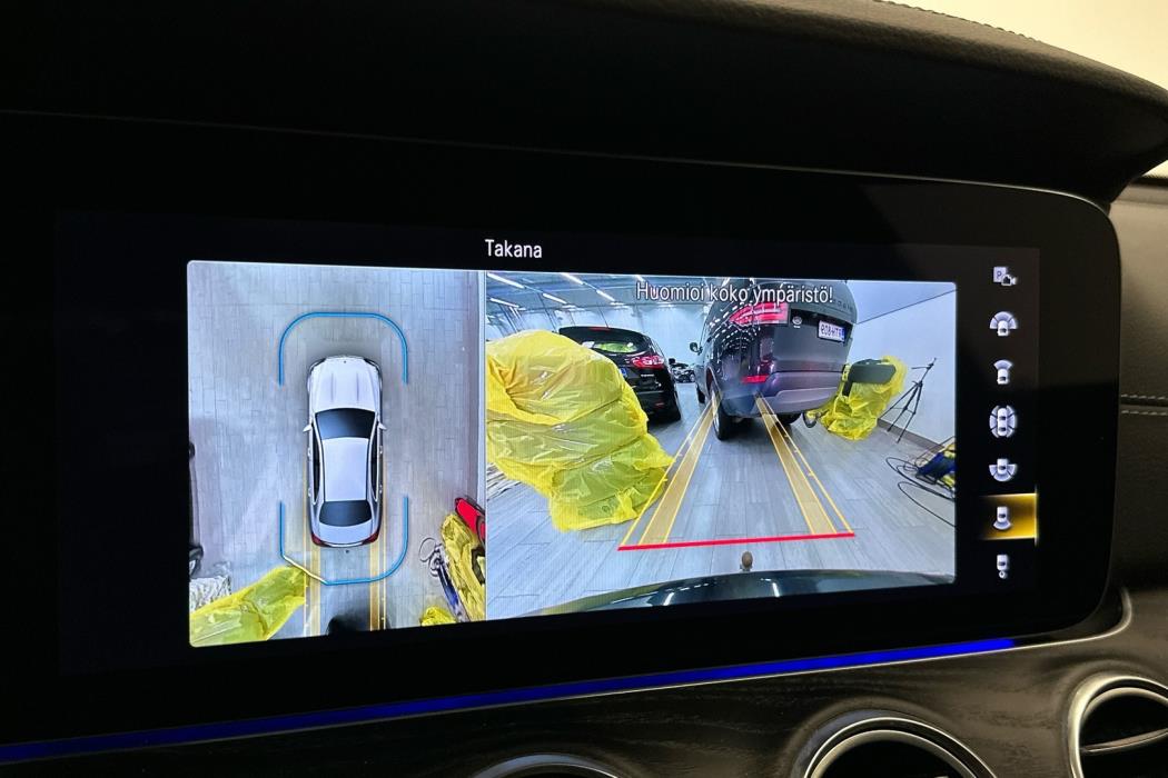 MERCEDES-BENZ E 2021