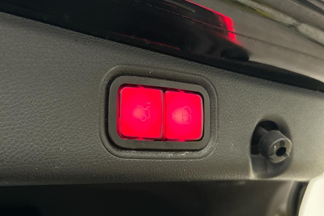 MERCEDES-BENZ E 2021