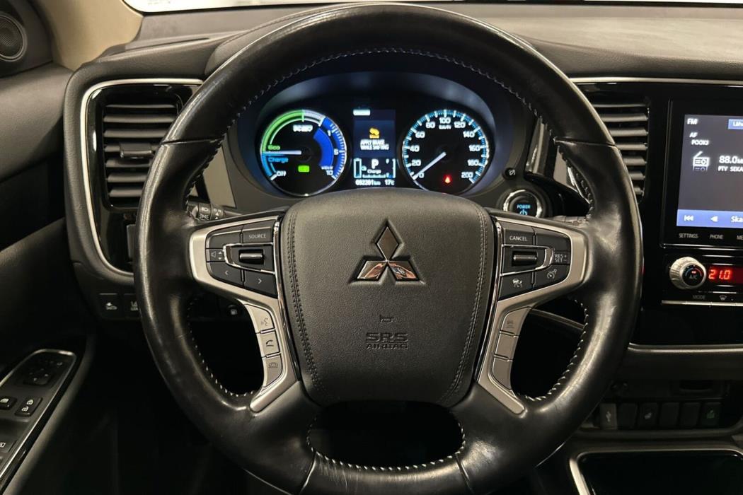 MITSUBISHI Outlander PHEV 2020
