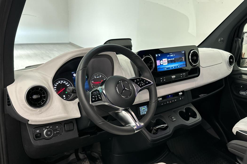 MERCEDES-BENZ Sprinter 2025