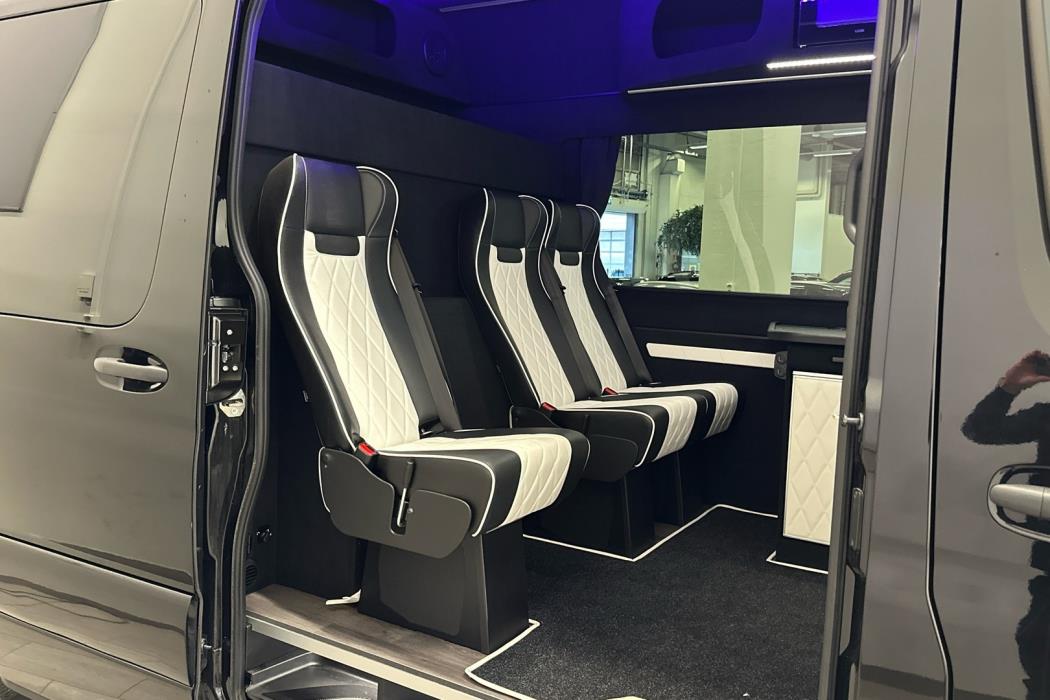 MERCEDES-BENZ Sprinter 2025