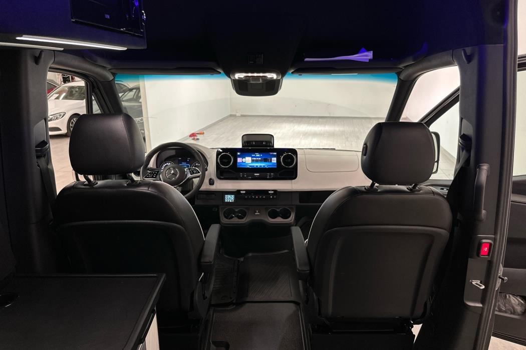 MERCEDES-BENZ Sprinter 2025