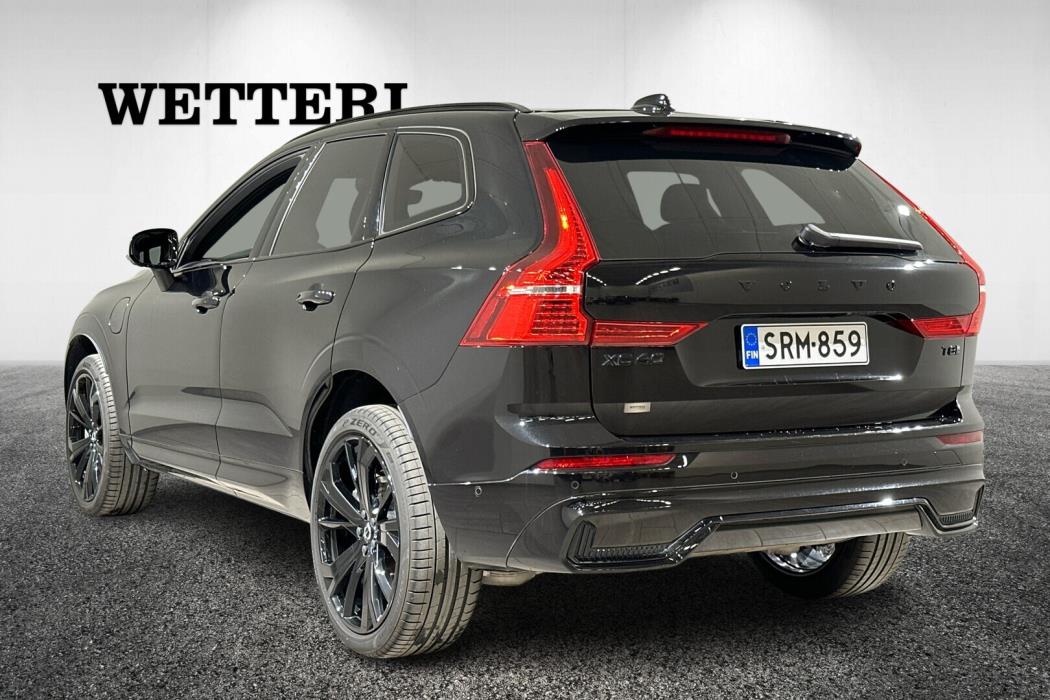 VOLVO XC60 2025