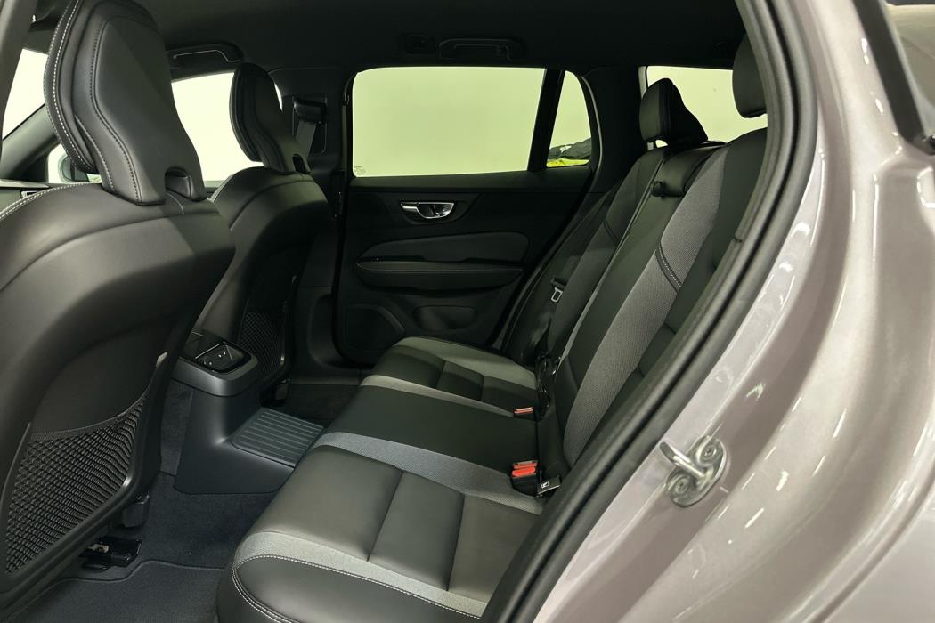 VOLVO V60 2026