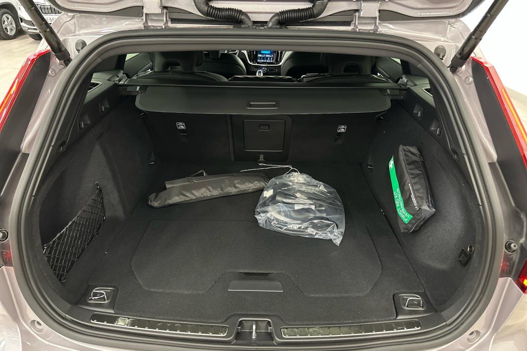 VOLVO V60 2026