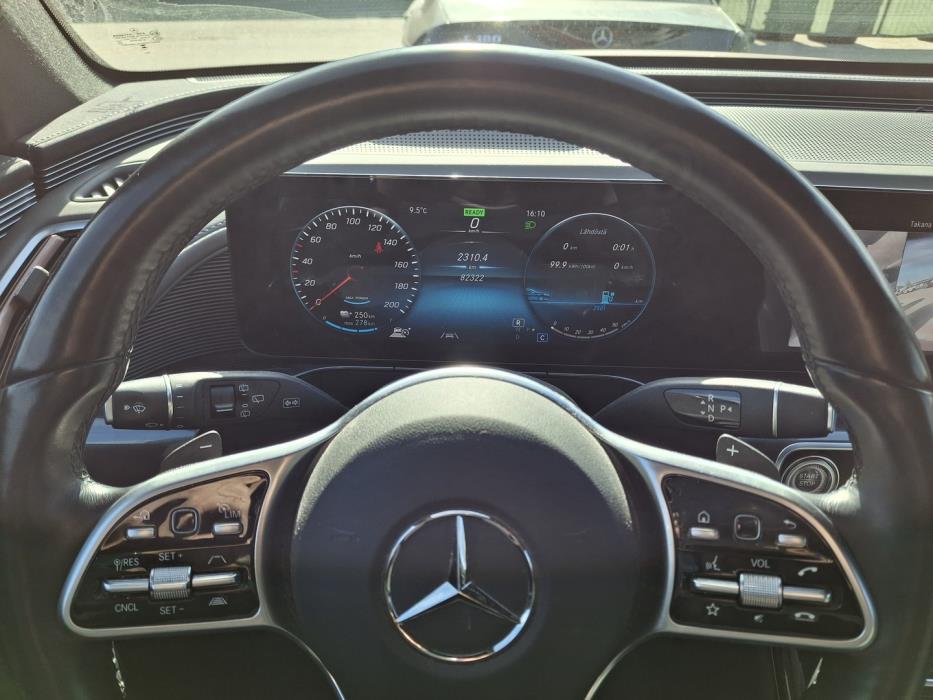 MERCEDES-BENZ EQC 2022