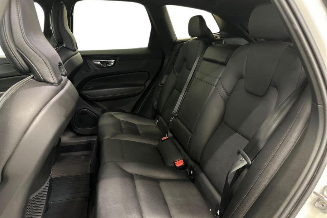 VOLVO XC60 2019
