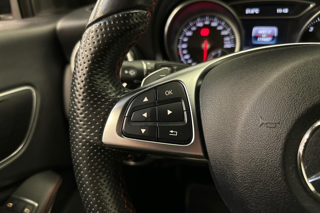 MERCEDES-BENZ CLA 2017