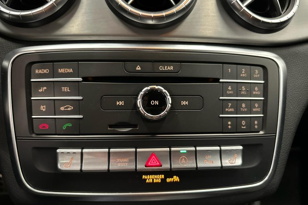 MERCEDES-BENZ CLA 2017