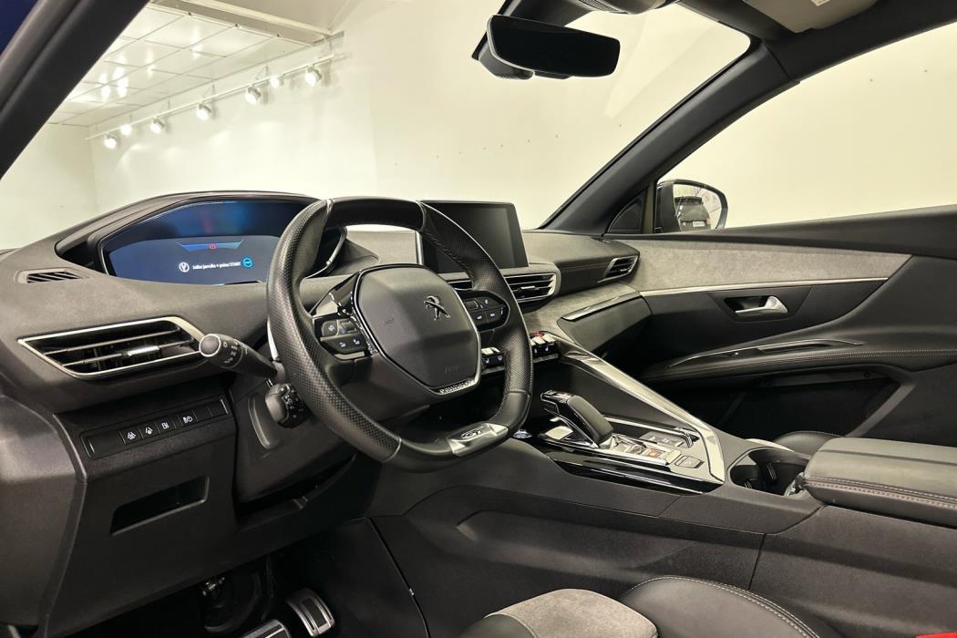 PEUGEOT 3008 2020