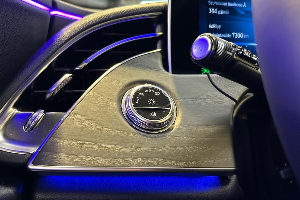 MERCEDES-BENZ E 2025