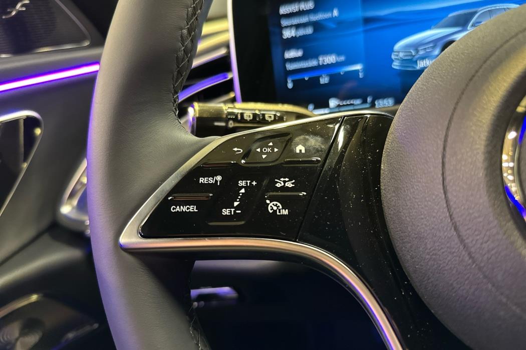 MERCEDES-BENZ E 2025