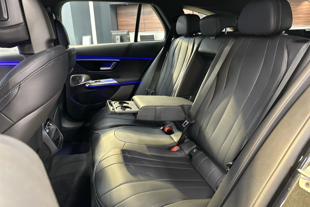 MERCEDES-BENZ E 2025