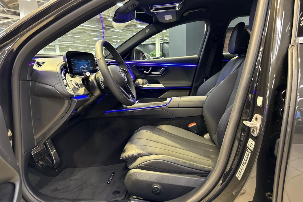 MERCEDES-BENZ E 2025