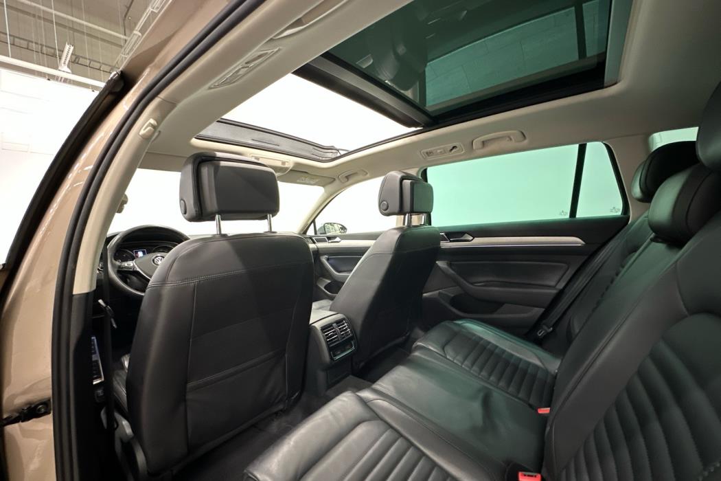 VOLKSWAGEN Passat 2016