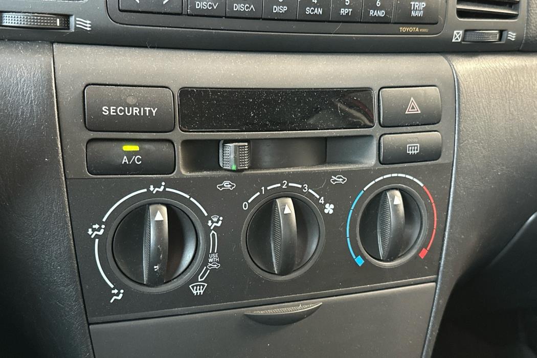 TOYOTA Corolla 2003
