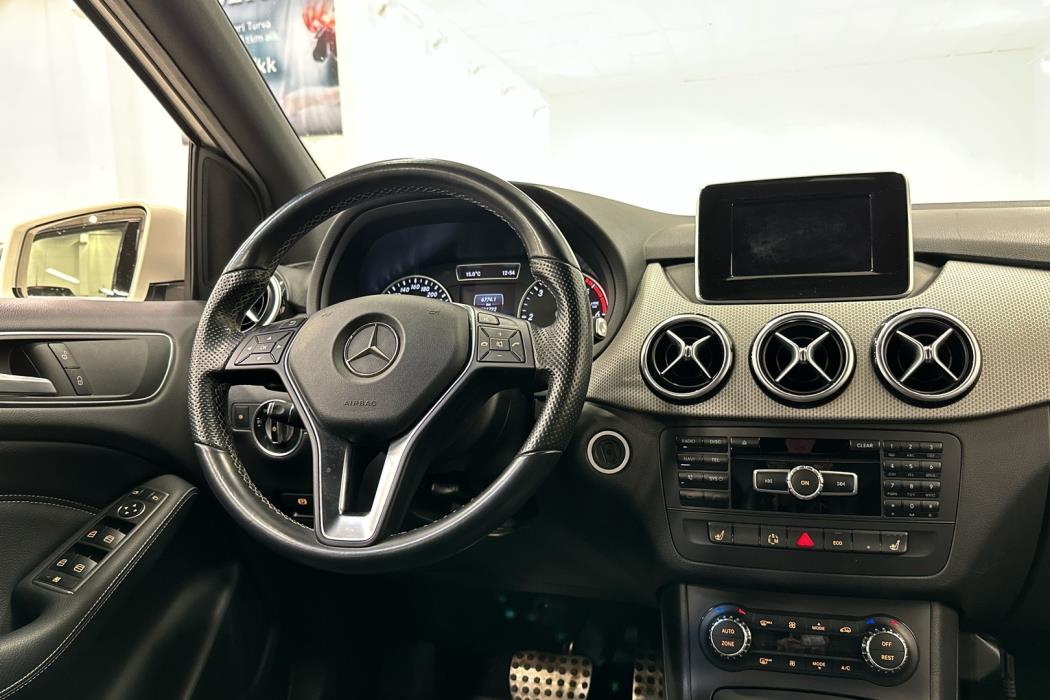 MERCEDES-BENZ B 2014