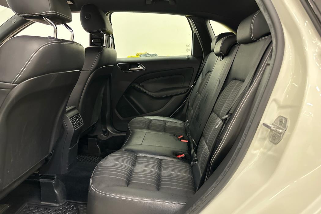MERCEDES-BENZ B 2014