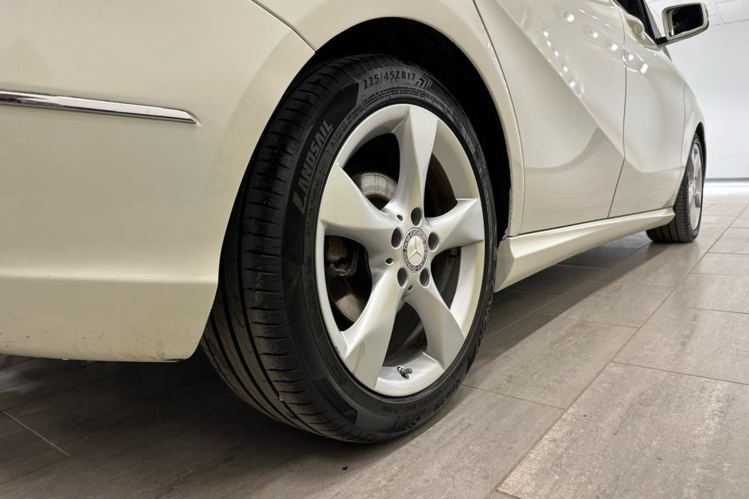 MERCEDES-BENZ B 2014