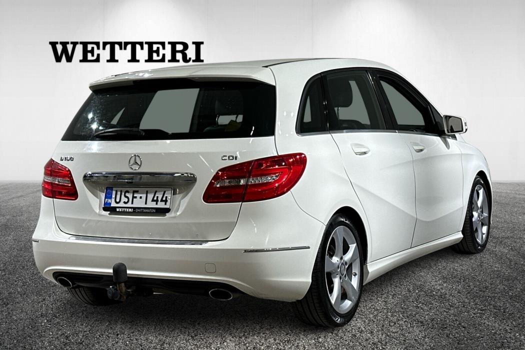 MERCEDES-BENZ B 2014