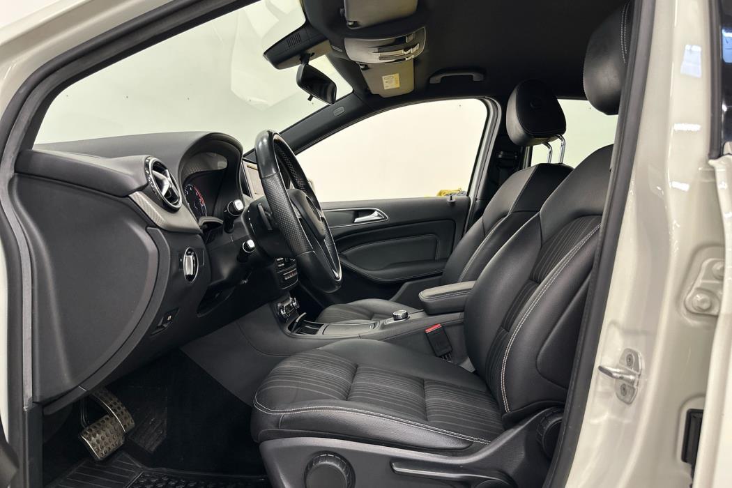 MERCEDES-BENZ B 2014